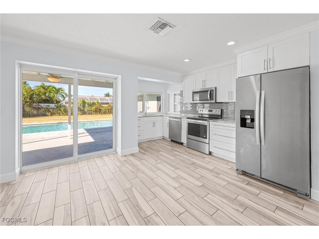 2514 SE 26th Avenue Cape Coral FL 33904 2025018597 image9