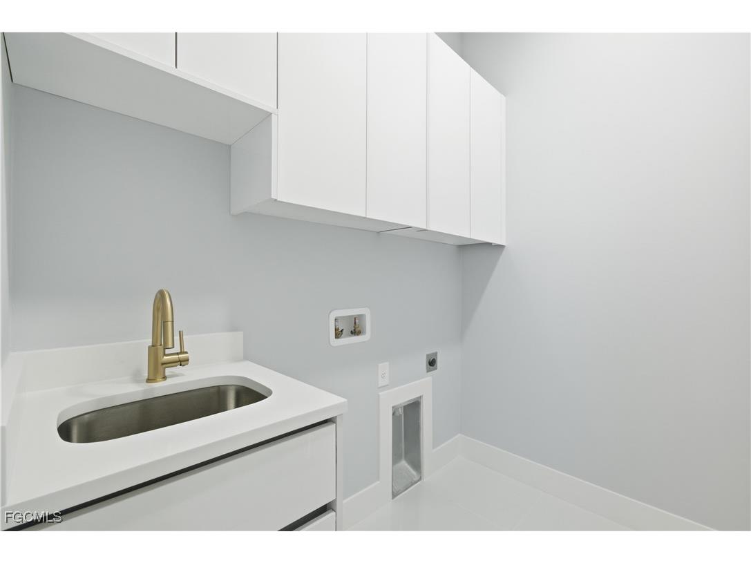 2514 Sunniland Boulevard Lehigh Acres FL 33971 2025020924 image5