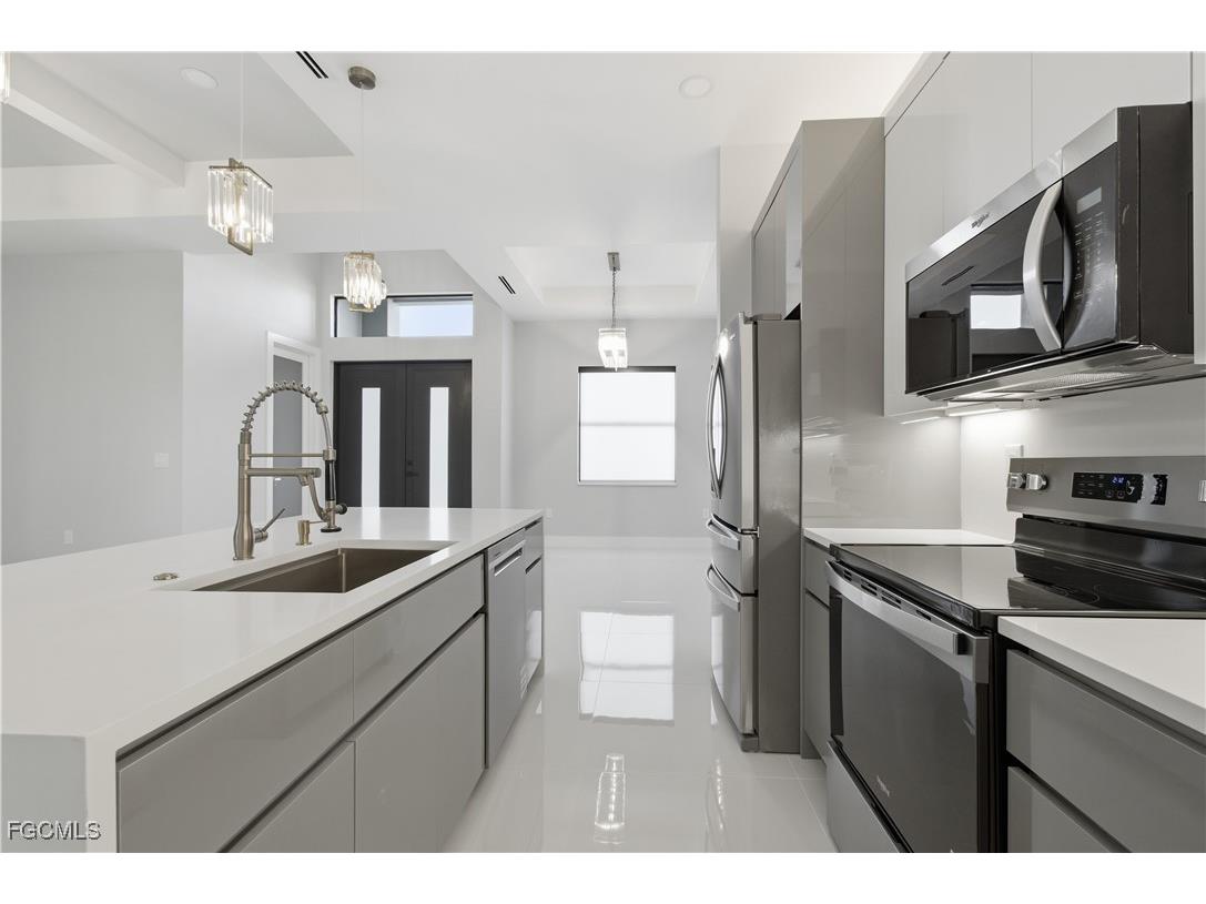 2514 Sunniland Boulevard Lehigh Acres FL 33971 2025020924 image8