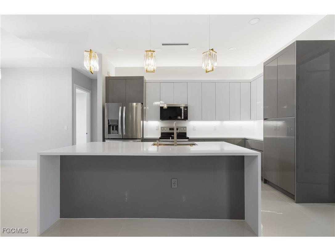 2514 Sunniland Boulevard Lehigh Acres FL 33971 2025020924 image9