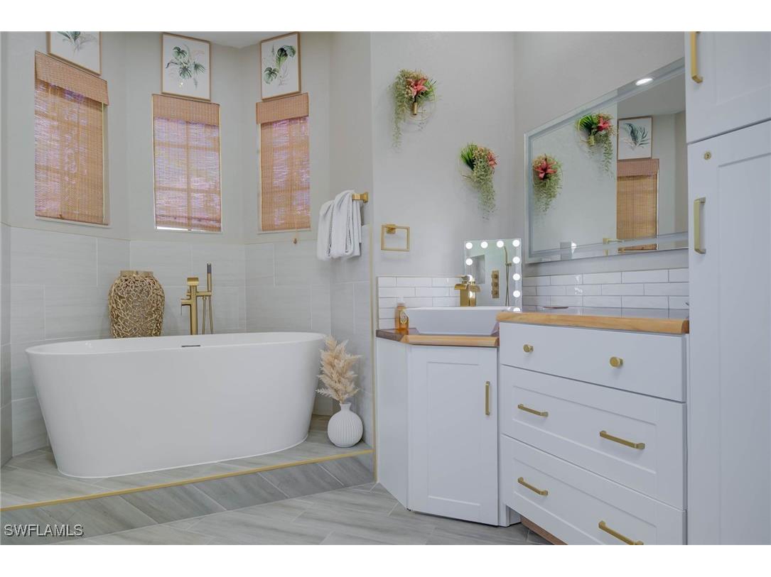 2515 70th Avenue NE Naples FL 34120 225065837 image16