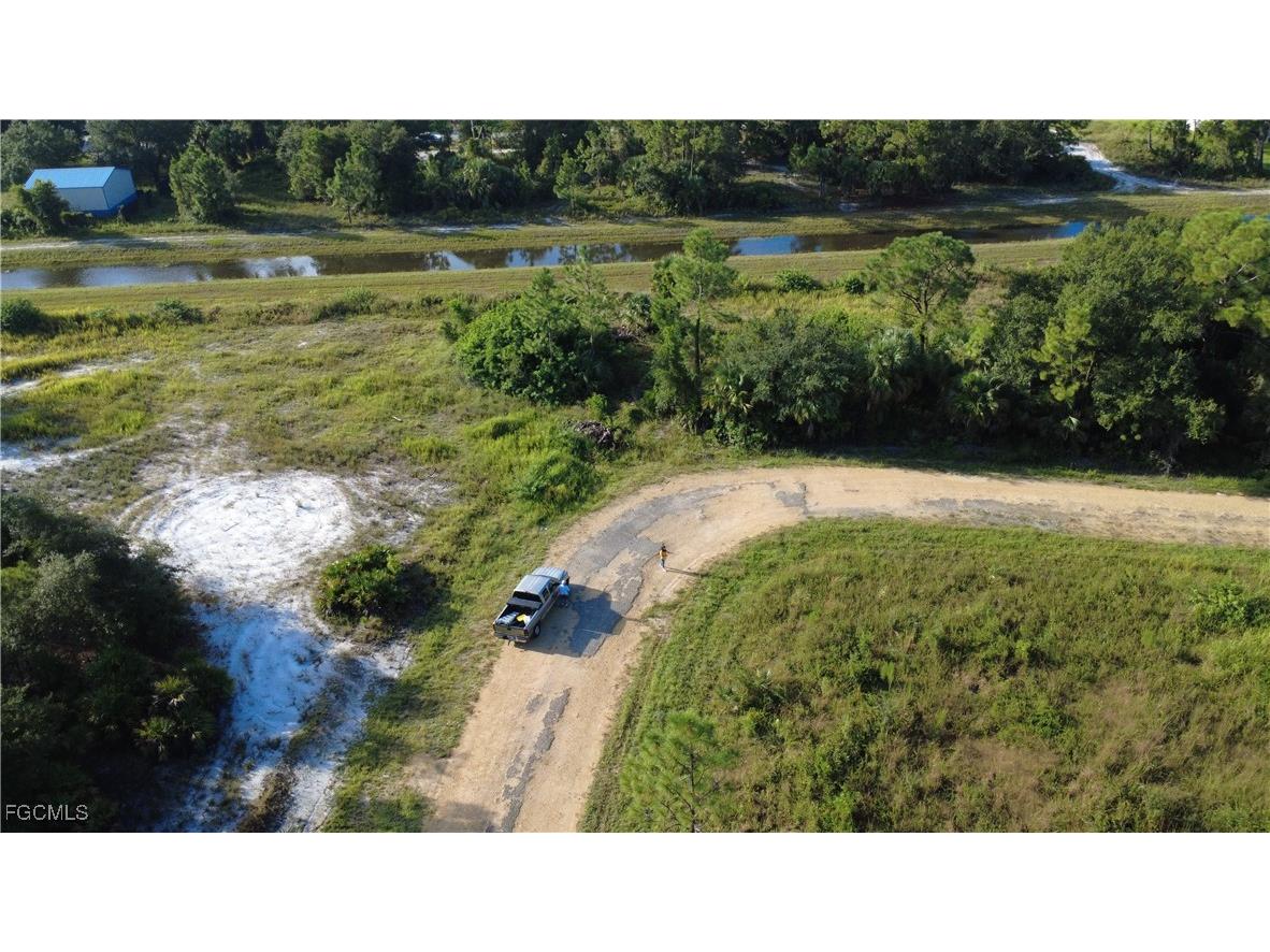 2515 Catron Circle Lehigh Acres FL 33971 2025010581 image2