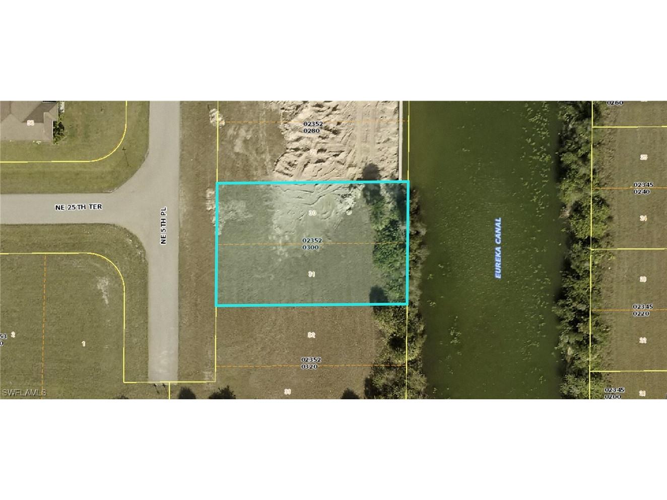 2515 NE 5th Place Cape Coral FL 33909 223016890 image1