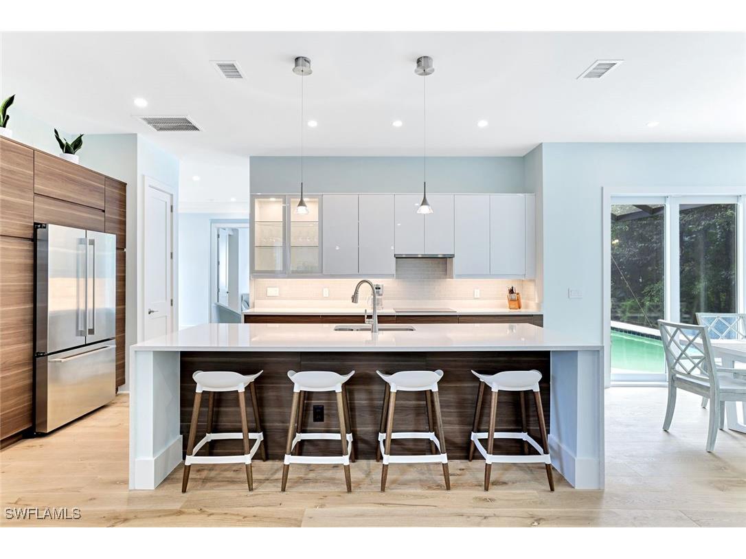 2515 Royal Palm Court Naples FL 34103 225076092 image10