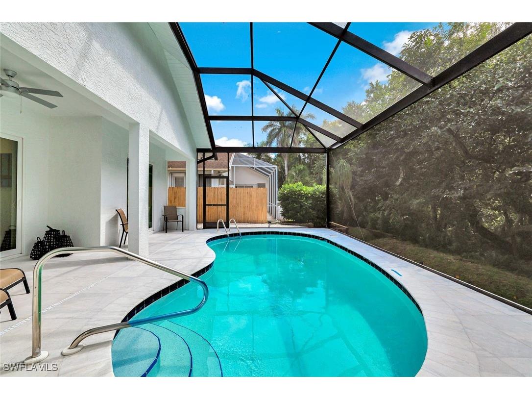 2515 Royal Palm Court Naples FL 34103 225076092 image24