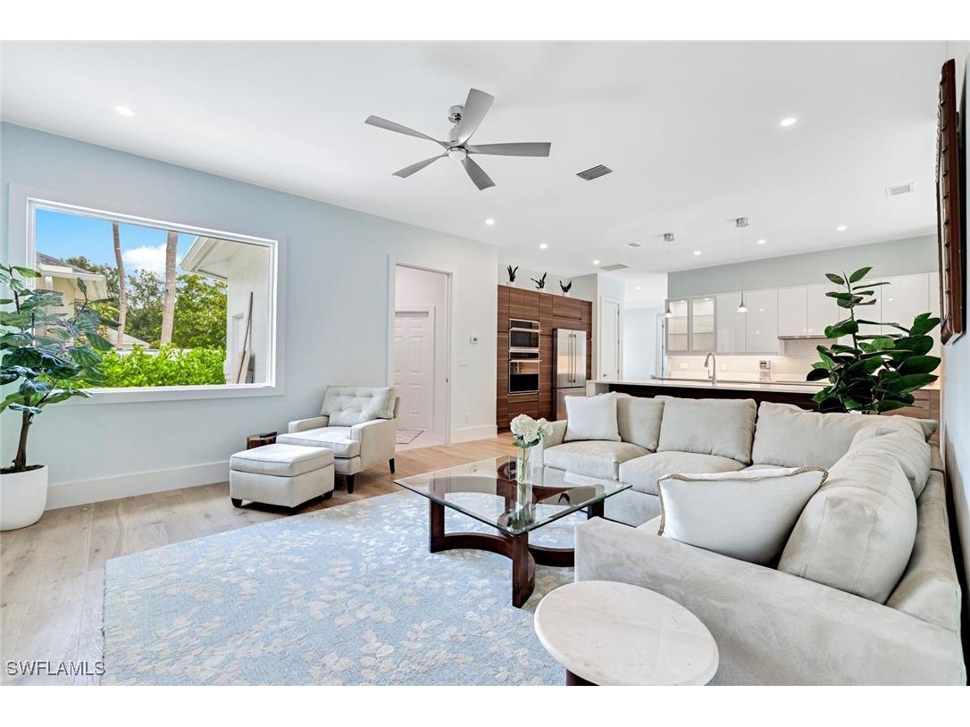 2515 Royal Palm Court Naples FL 34103 225076092 image5