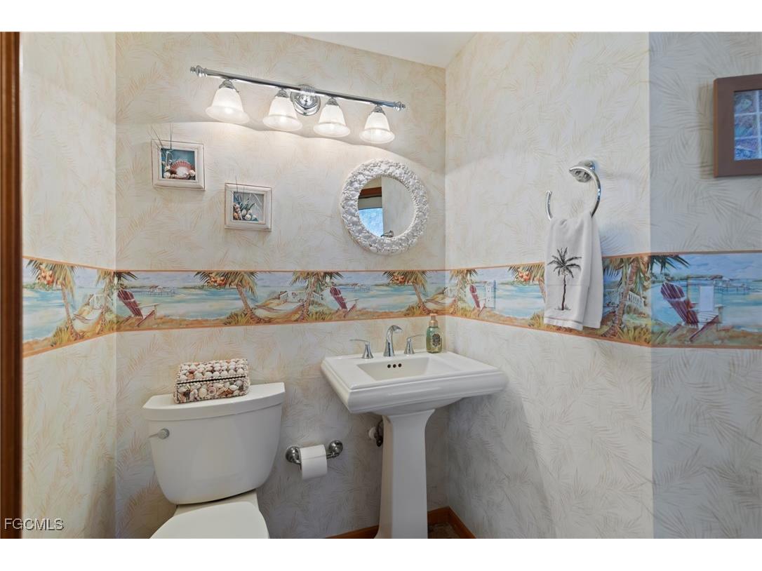 2515 SE 19th Avenue Cape Coral FL 33904 2025003917 image19