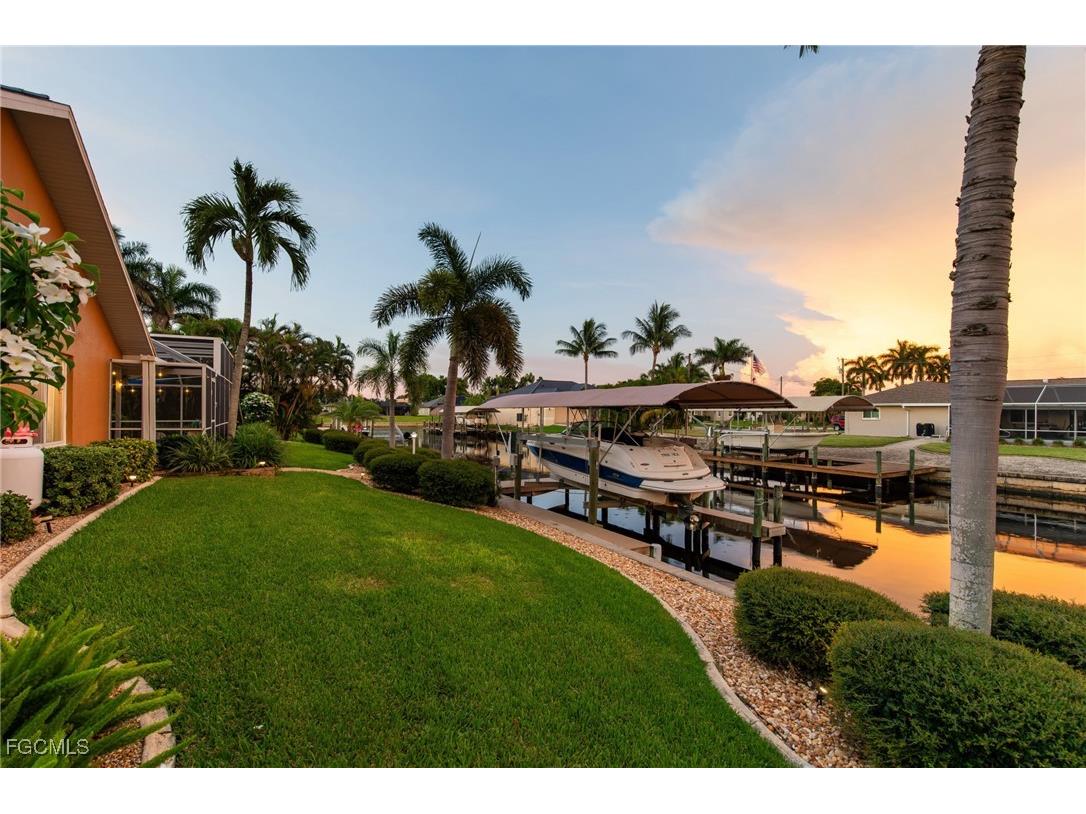 2515 SE 19th Avenue Cape Coral FL 33904 2025003917 image2