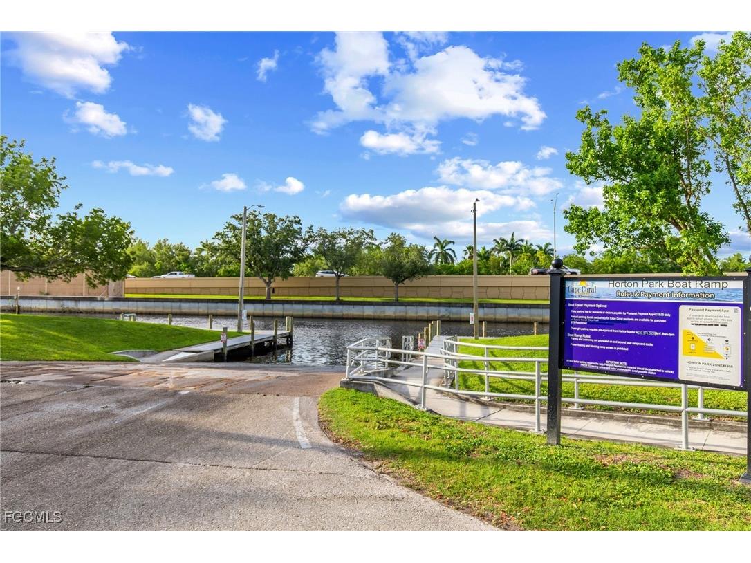 2515 SE 19th Avenue Cape Coral FL 33904 2025003917 image35