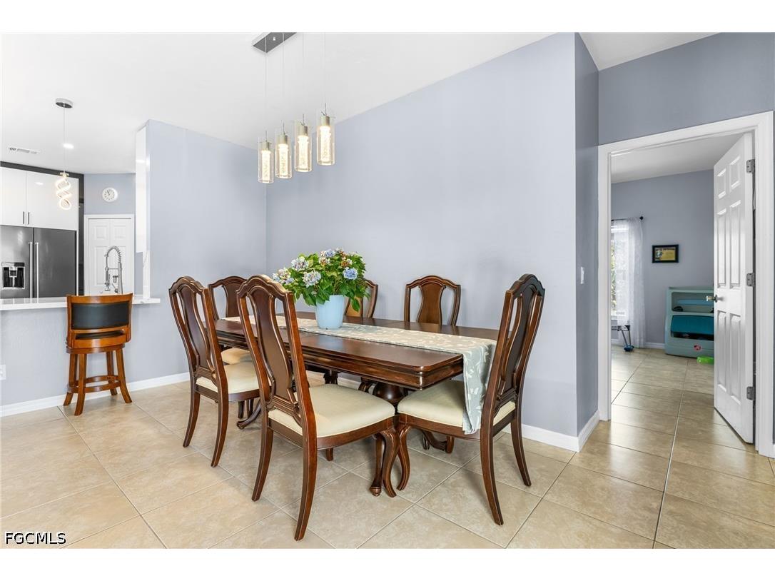 2515 SE 4th Avenue Cape Coral FL 33904 2026022739 image11