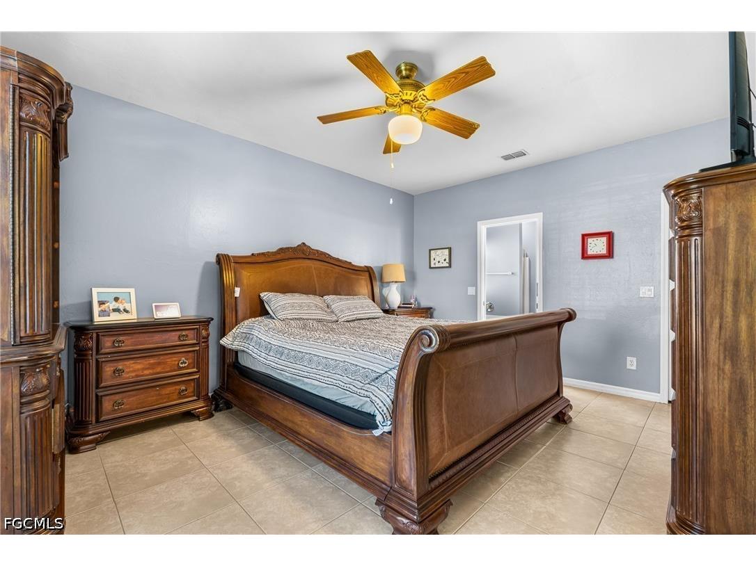 2515 SE 4th Avenue Cape Coral FL 33904 2026022739 image21