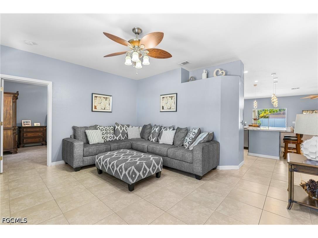 2515 SE 4th Avenue Cape Coral FL 33904 2026022739 image6