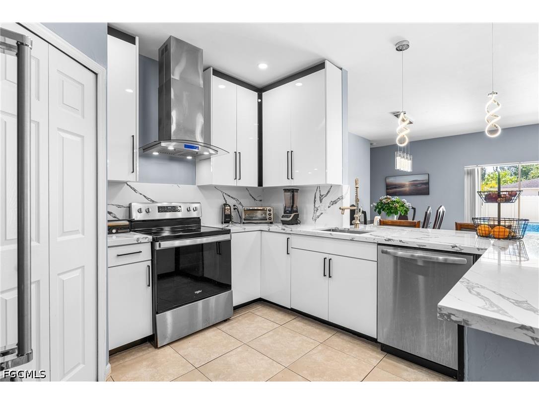 2515 SE 4th Avenue Cape Coral FL 33904 2026022739 image8