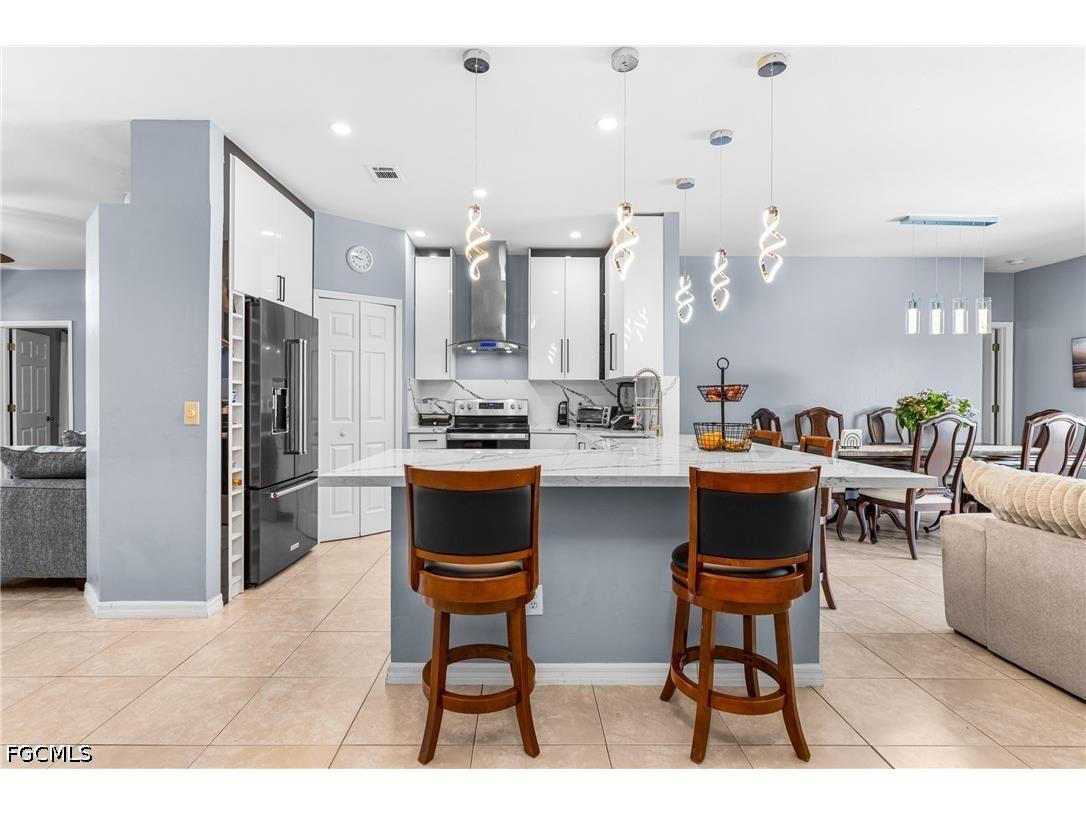 2515 SE 4th Avenue Cape Coral FL 33904 2026022739 image9