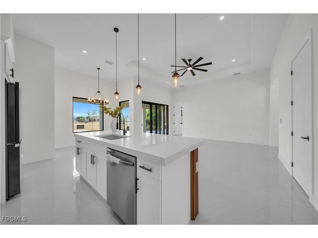 2515 Santa Barbara Boulevard N Cape Coral FL 33993 2025020168 image23