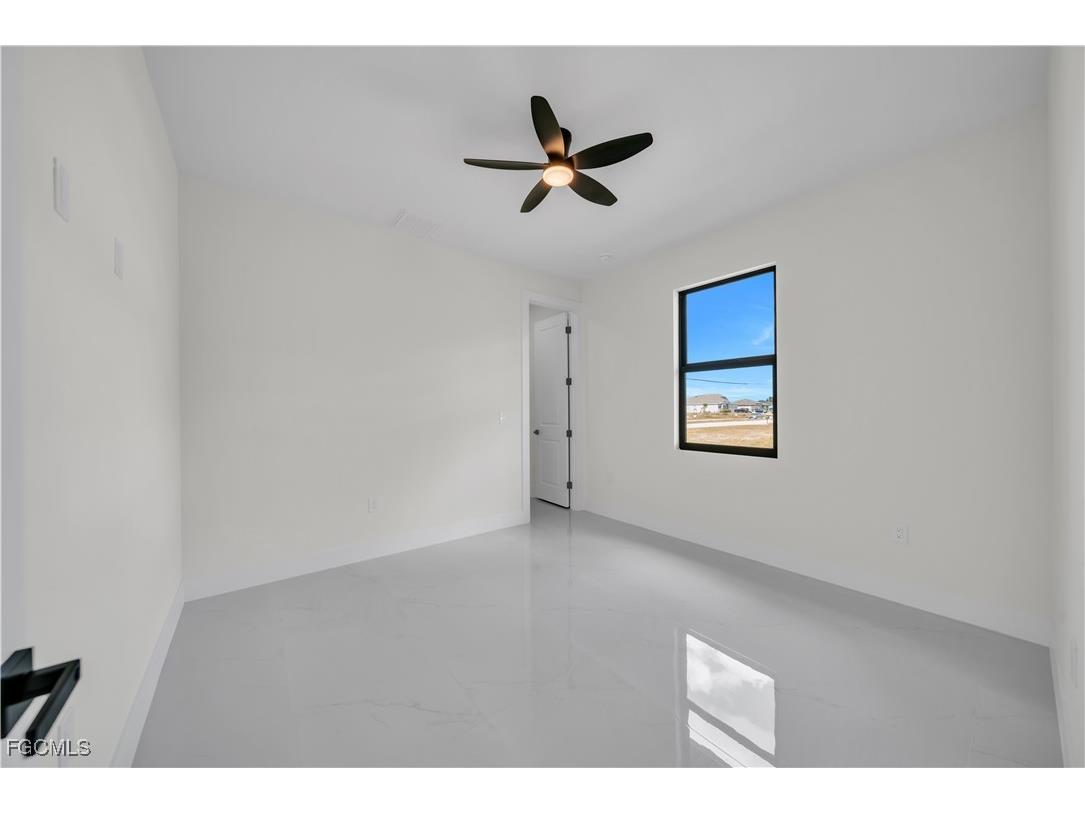 2515 Santa Barbara Boulevard N Cape Coral FL 33993 2025020168 image28