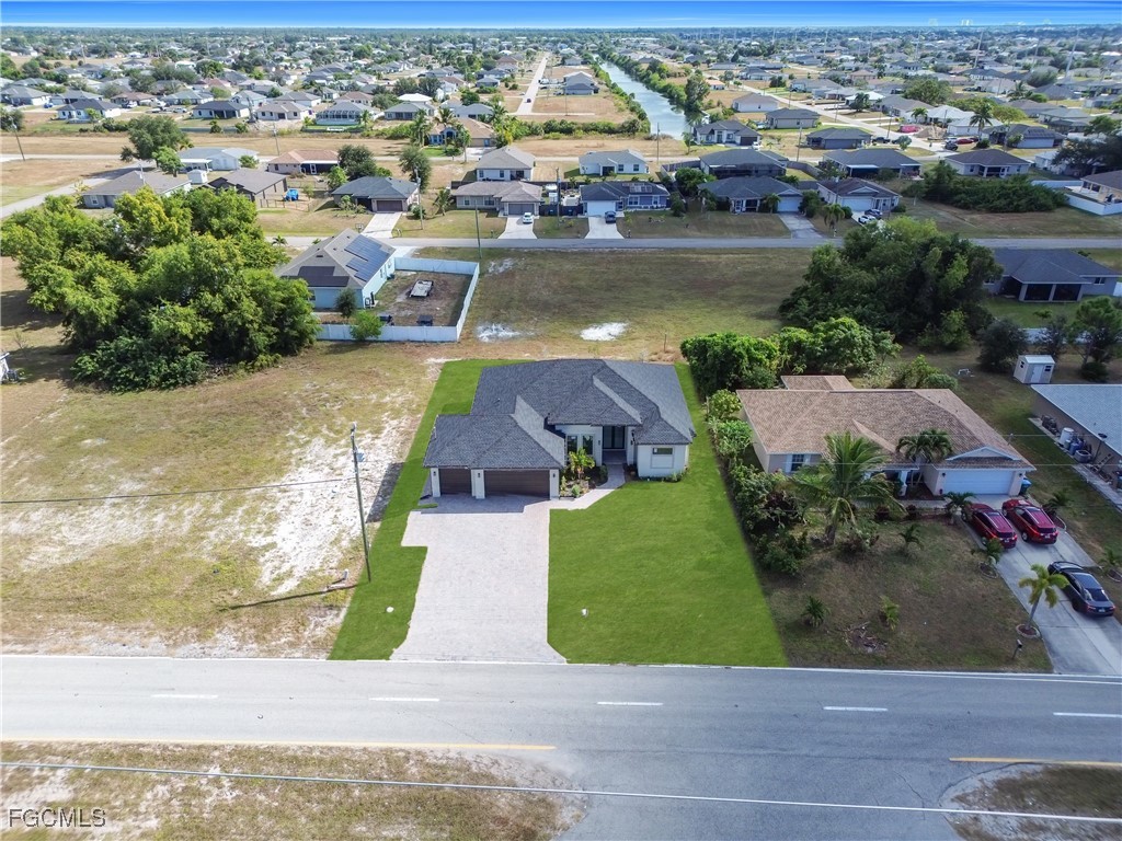 2515 Santa Barbara Boulevard N Cape Coral FL 33993 2025020168 image3