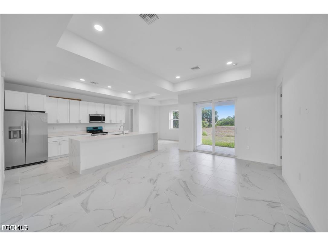 2515 Sunniland Boulevard Lehigh Acres FL 33971 2026019461 image7
