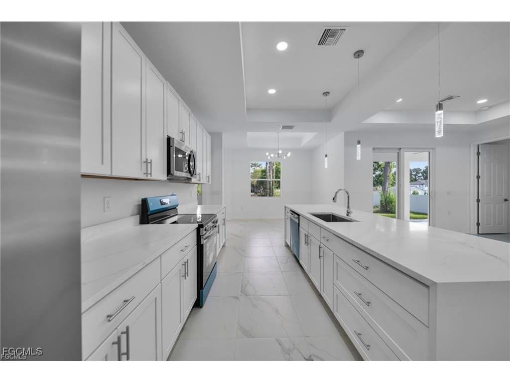 2515 Sunniland Boulevard Lehigh Acres FL 33971 225052130 image8