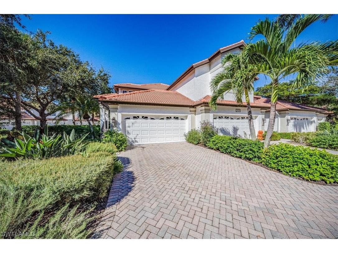 2515 Talon Court #4-403 Naples FL 34105 223075012 image1