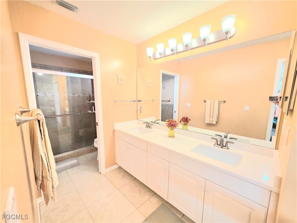 25158 Golf Lake Circle Bonita Springs FL 34135 2025013299 image21