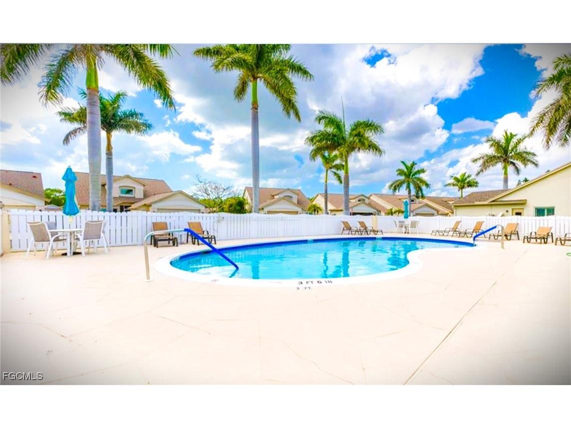 25158 Golf Lake Circle Bonita Springs FL 34135 2025013299 image4