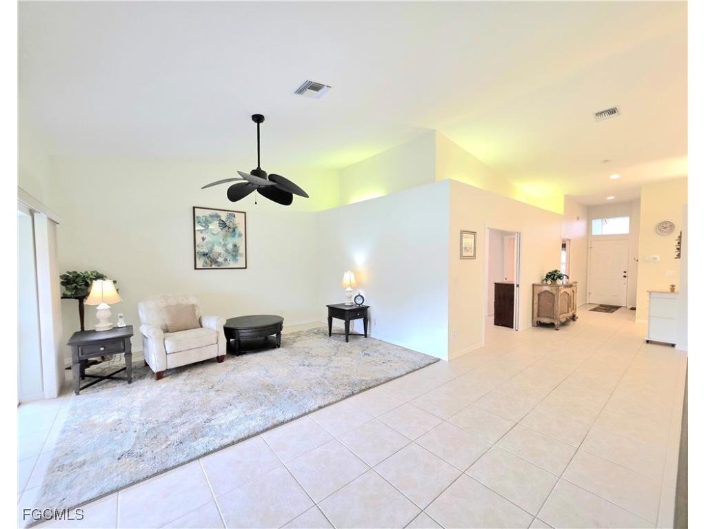 25158 Golf Lake Circle Bonita Springs FL 34135 2025013299 image5