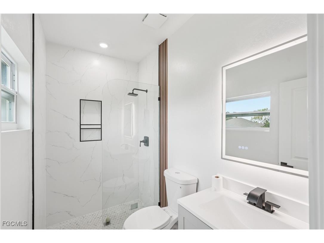 2516 38th Street SW Lehigh Acres FL 33976 2025010408 image11