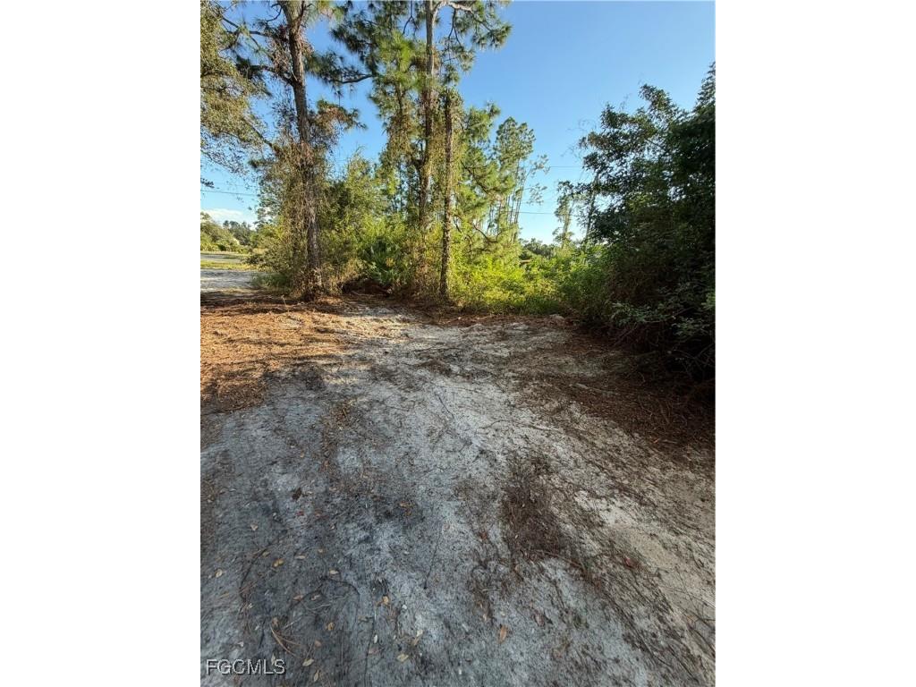 2516 38th Street W Lehigh Acres FL 33971 2025016086 image4