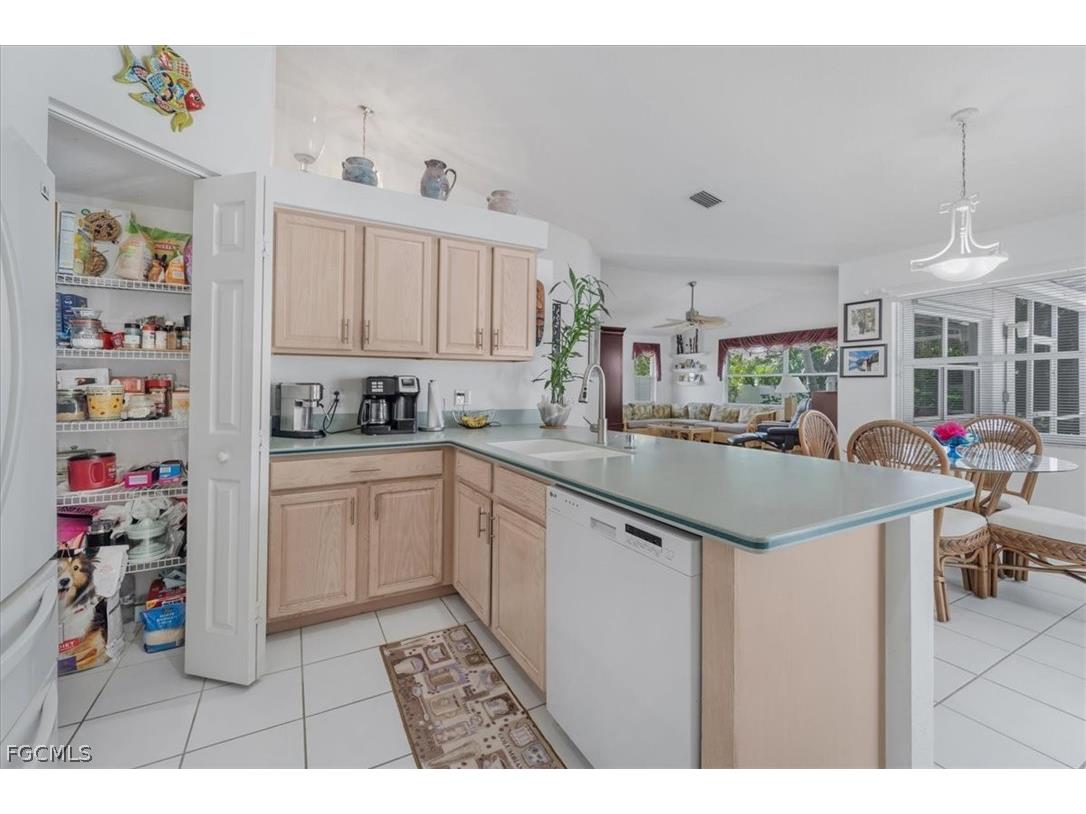 2516 SW 52nd Terrace Cape Coral FL 33914 2026013442 image15