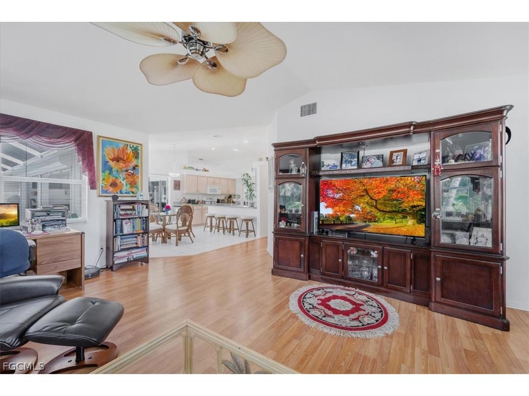 2516 SW 52nd Terrace Cape Coral FL 33914 2026013442 image21