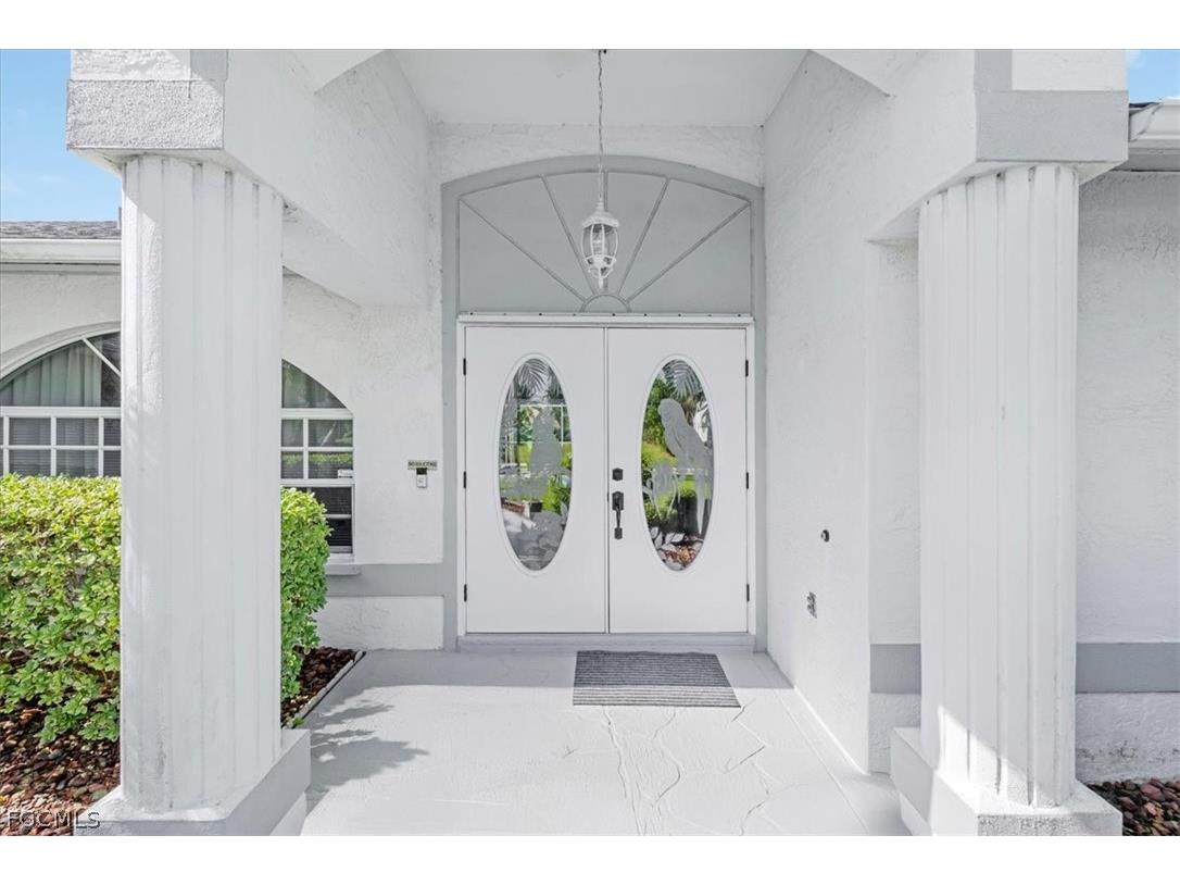 2516 SW 52nd Terrace Cape Coral FL 33914 2026013442 image4