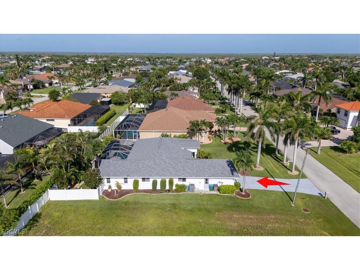 2516 SW 52nd Terrace Cape Coral FL 33914 2026013442 image44