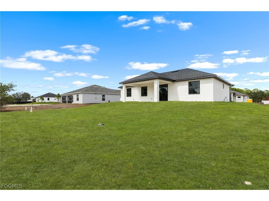 2517 24th Street W Lehigh Acres FL 33971 2026012021 image4