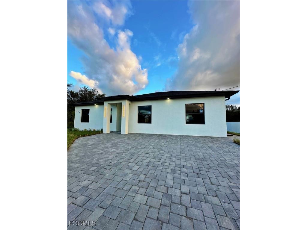 2517 54th Street SW Lehigh Acres FL 33976 2025015966 image1