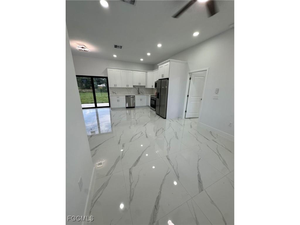 2517 54th Street SW Lehigh Acres FL 33976 2025015966 image7