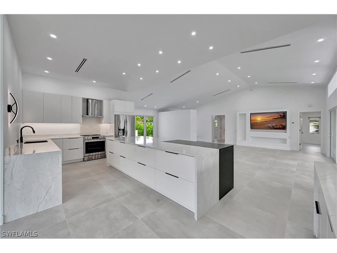 2517 Kings Lake Boulevard Naples FL 34112 226006766 image12