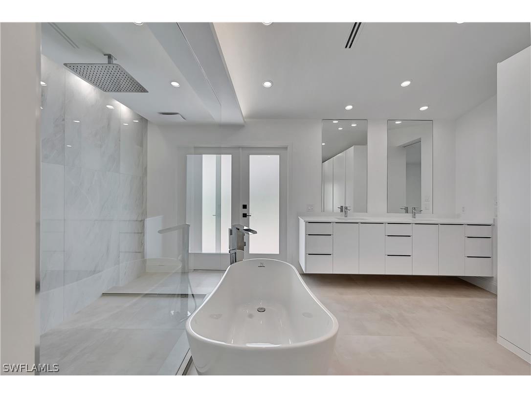 2517 Kings Lake Boulevard Naples FL 34112 226006766 image19