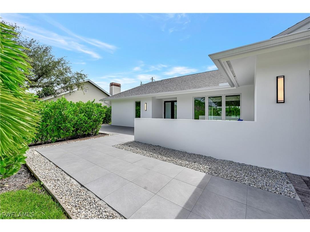 2517 Kings Lake Boulevard Naples FL 34112 226006766 image2