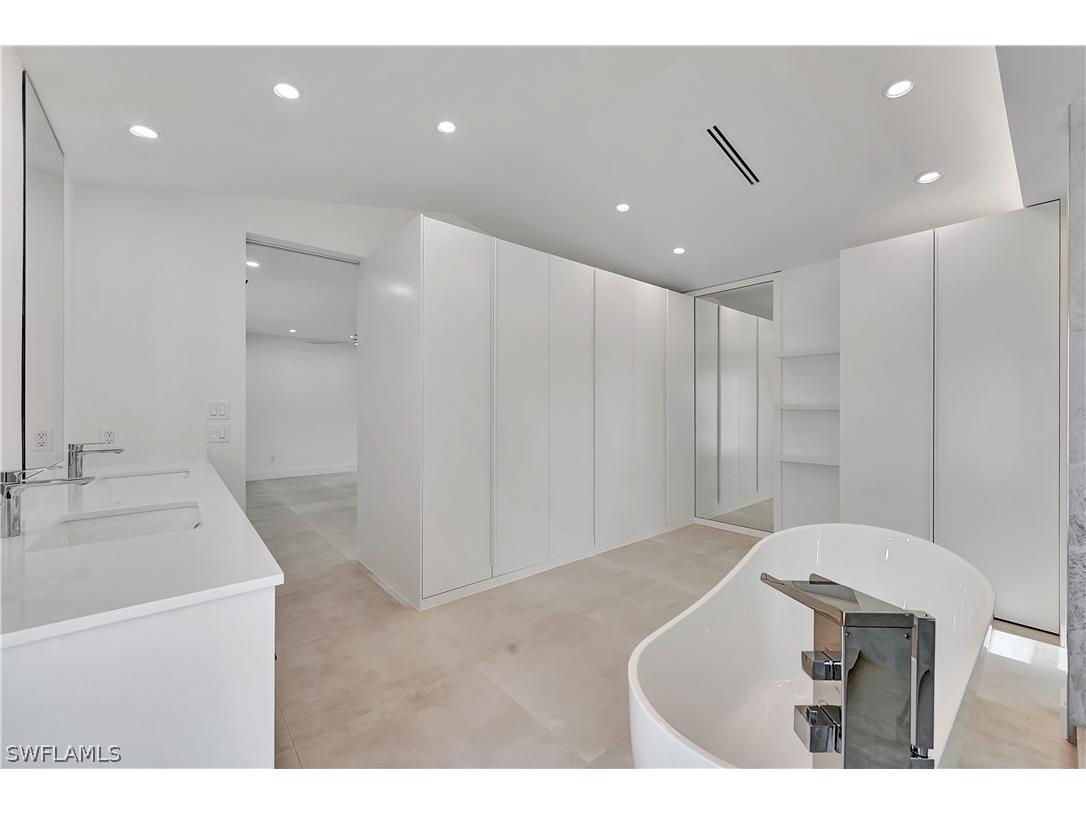 2517 Kings Lake Boulevard Naples FL 34112 226006766 image20