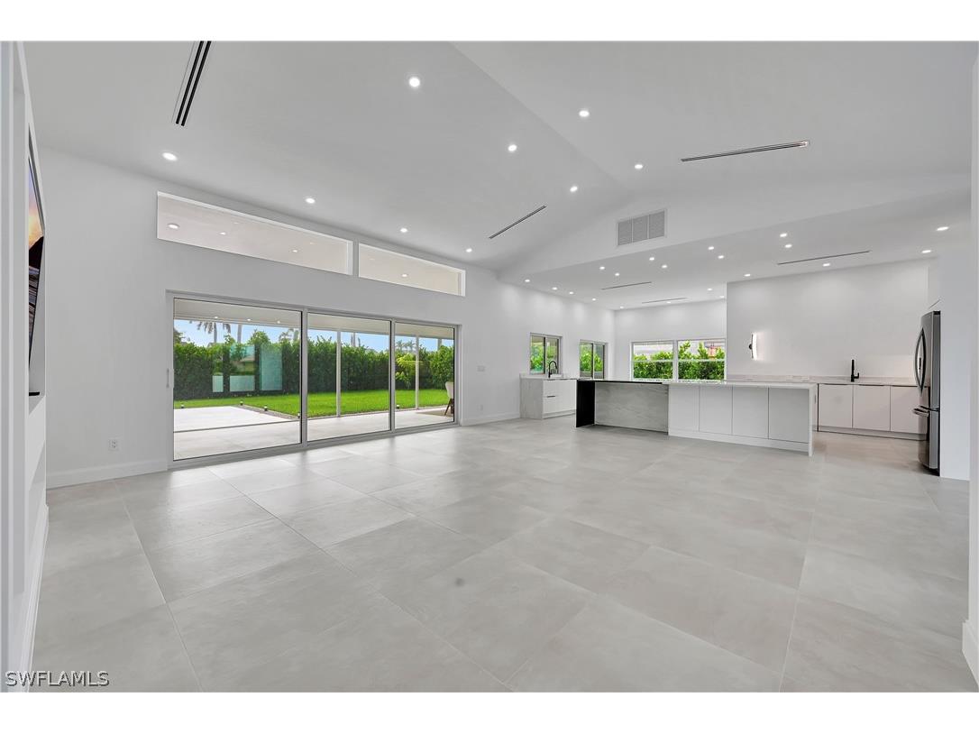 2517 Kings Lake Boulevard Naples FL 34112 226006766 image4