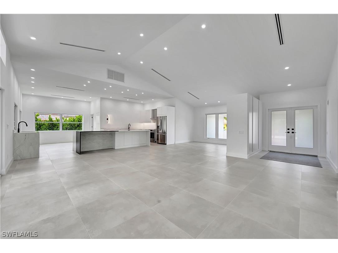 2517 Kings Lake Boulevard Naples FL 34112 226006766 image5