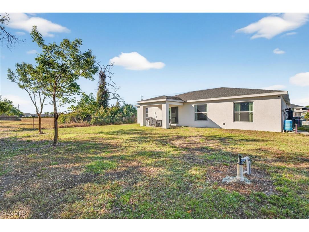 2517 NW 15th Place Cape Coral FL 33993 2026000720 image27