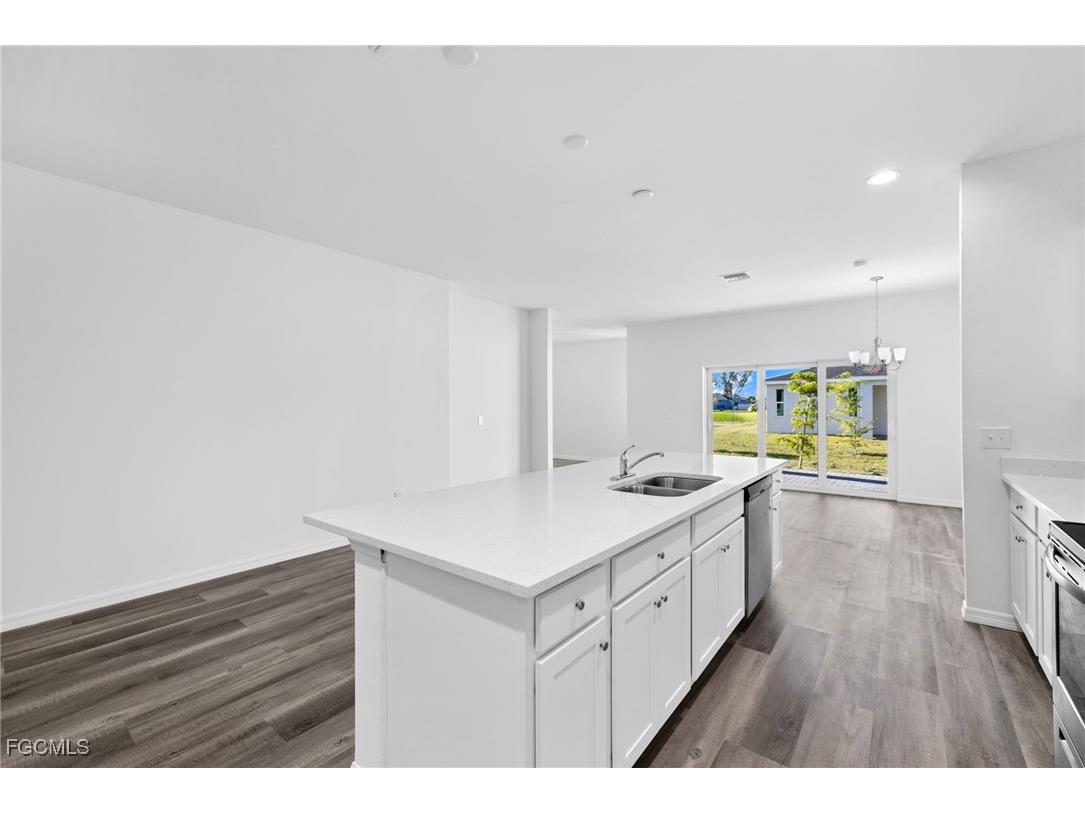 2518 NW 10th Terrace Cape Coral FL 33993 2025025219 image10