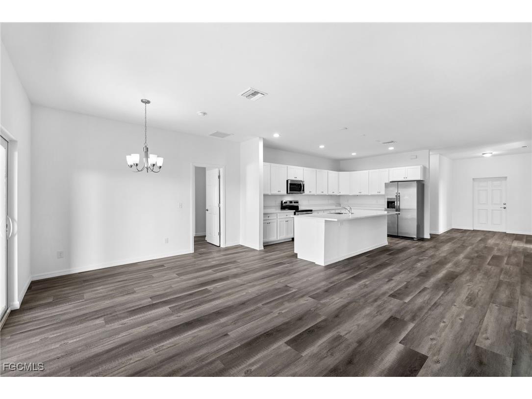 2518 NW 10th Terrace Cape Coral FL 33993 2025025219 image17