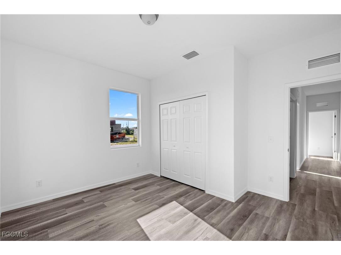 2518 NW 10th Terrace Cape Coral FL 33993 2025025219 image3
