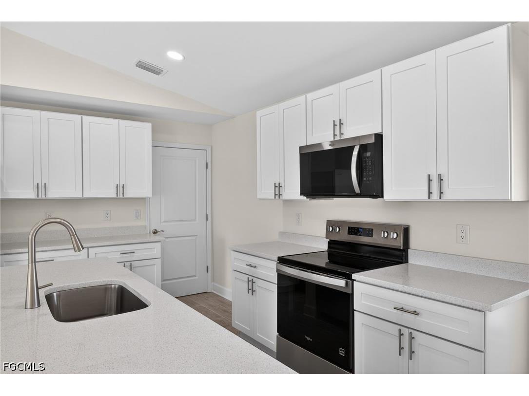 2518 NW 19th Place Cape Coral FL 33993 2026018307 image11