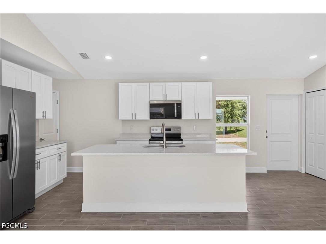 2518 NW 19th Place Cape Coral FL 33993 2026018307 image9