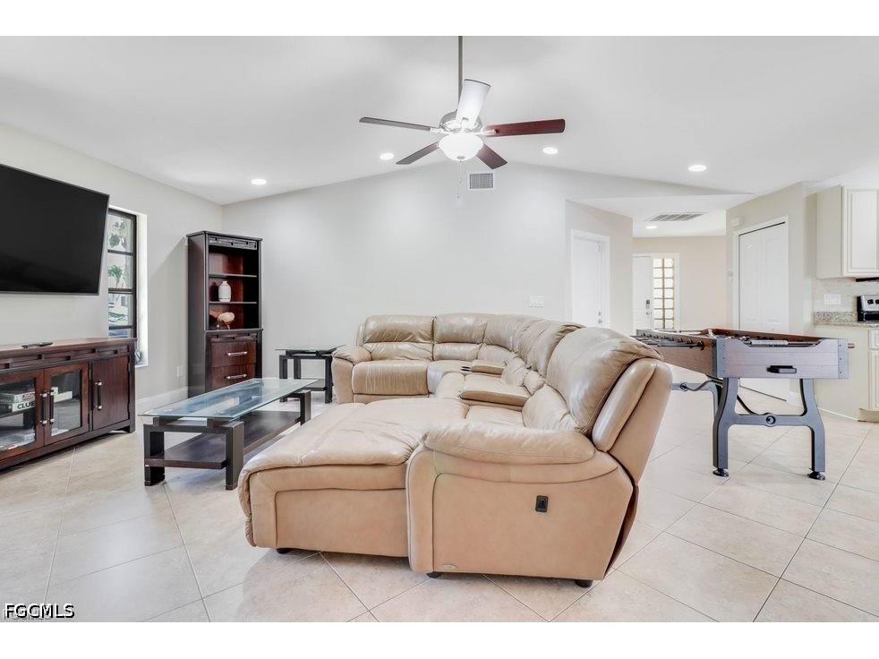 2518 SE 19th Avenue Cape Coral FL 33904 2026020323 image12