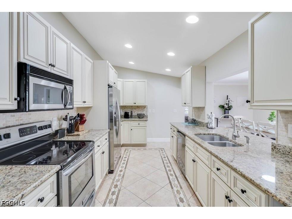 2518 SE 19th Avenue Cape Coral FL 33904 2026020323 image5